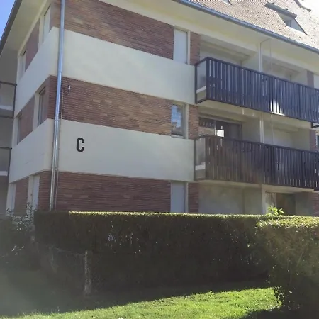 Апартаменты Calme 2 Pieces Avec Balconnet Et Parking - Fr-1-712-21 *