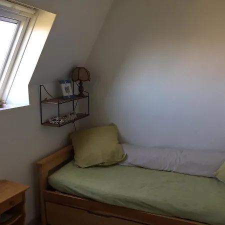 2 Pieces Au Calme Avec Balcon, Parking, A 500m De La - - Fr-1-712-21 Вилле-сюр-Мер